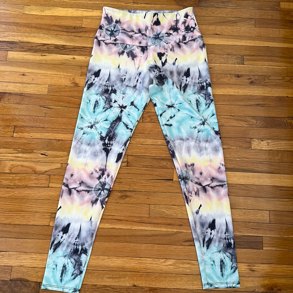 Onzie workout legging